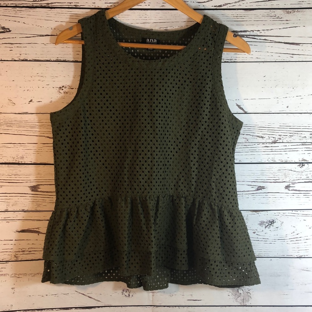 a.n.a green Tank Top size Medium